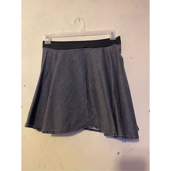 GUESS  Vtg 1981 Swing mini skirt sz 10 - Picture 1 of 6